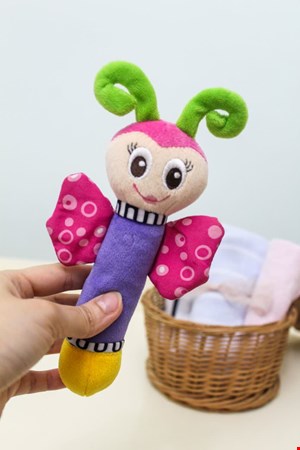 جغجغه سوسیسی شاپرک playgro سیسمونی
